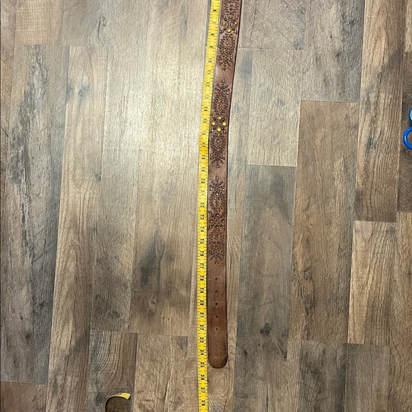 Women’s Abercrombie & Fitch Brown Leather Belt with Gold Buckle and Rhinestones - Picture 8 of 8